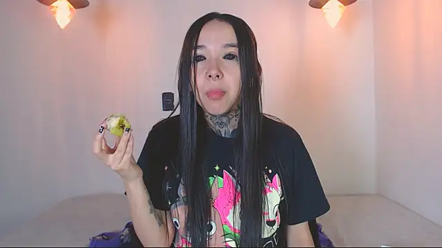 alien eyes09 online show from March 30, 2026, 2:02 am