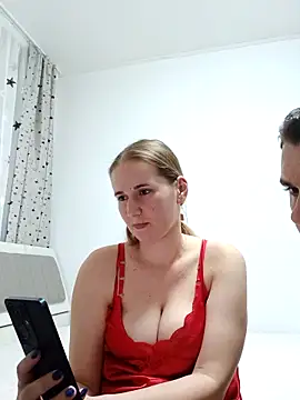 Bigtitslala online show from February 12, 2026, 7:57 pm