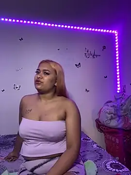 Alicefetishxxx online show from March 3, 2026, 12:45 pm