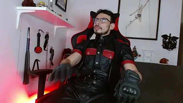 Snapshot of Thom_sam_ chatting on March 25, 2026, 12:55 am Thom sam online show from March 25, 2026, 12:55 am