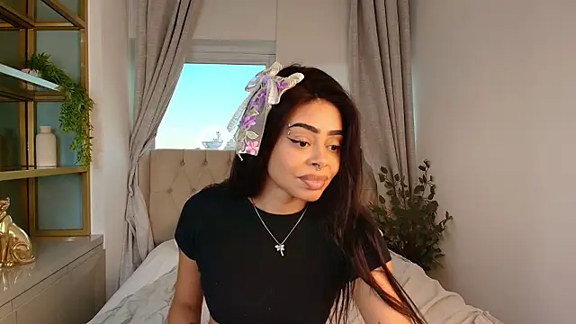 Snapshot of Pauline_Clark chatting on March 25, 2026, 8:41 pm Pauline Clark online show from March 25, 2026, 8:41 pm