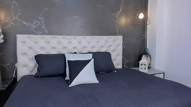 Snapshot of Samantha_Dupre chatting on March 12, 2026, 10:36 pm Samantha Dupre online show from March 12, 2026, 10:36 pm