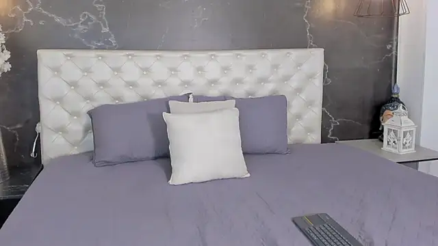 Snapshot of Samantha_Dupre chatting on March 4, 2026, 10:39 pm Samantha Dupre online show from March 4, 2026, 10:39 pm