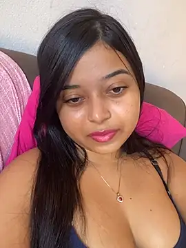 Emmily hott online show from June 4, 2026, 6:34 pm