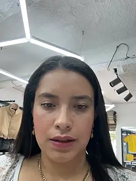 Miss Bella Flame online show from July 18, 2026, 3:42 pm