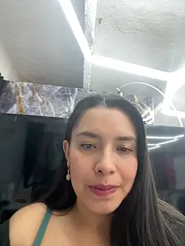 Miss Bella Flame online show from August 4, 2026, 6:45 pm
