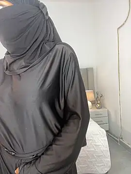 aminaa  online show from March 7, 2026, 6:46 pm