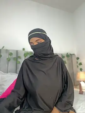 aminaa  online show from March 27, 2026, 7:26 pm