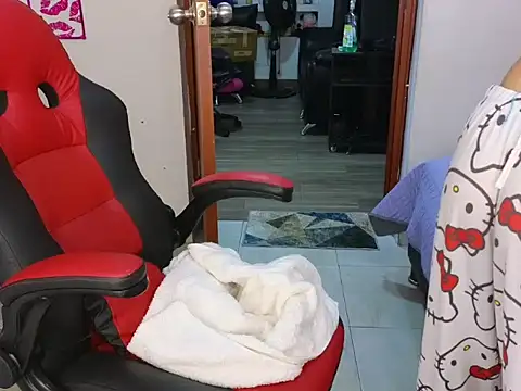 Snapshot of CandyyMonroe chatting on February 16, 2026, 1:10 pm CandyyMonroe online show from February 16, 2026, 1:10 pm