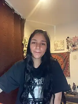 Snapshot of Abril_Thompson221 chatting on July 12, 2026, 12:11 am Abril Thompson221 online show from July 12, 2026, 12:11 am