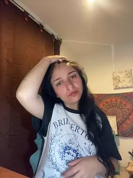 Snapshot of Abril_Thompson221 chatting on June 27, 2026, 12:05 am Abril Thompson221 online show from June 27, 2026, 12:05 am