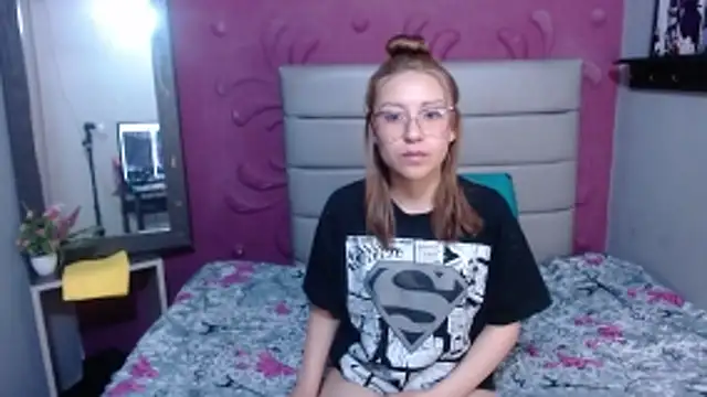 casandraroberthrs707 online show from March 28, 2026, 7:59 pm