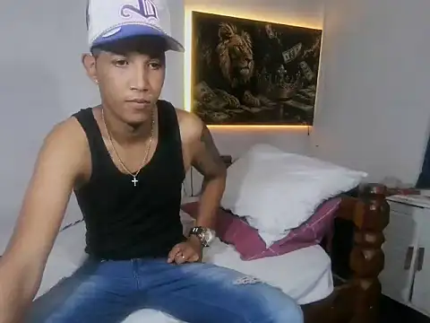 Snapshot of badboy_master chatting on June 6, 2026, 3:45 am badboy master online show from June 6, 2026, 3:45 am