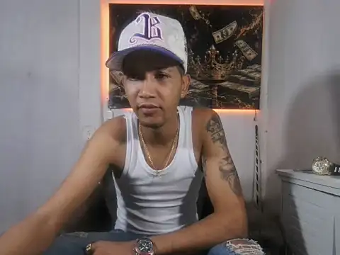 Snapshot of badboy_master chatting on June 8, 2026, 1:28 am badboy master online show from June 8, 2026, 1:28 am