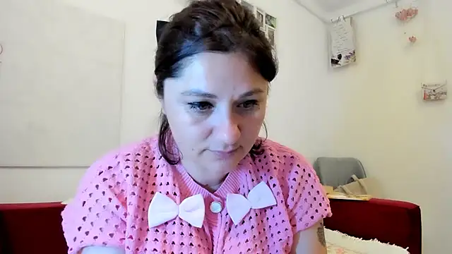 EVELYNA88 online show from June 11, 2026, 4:26 pm