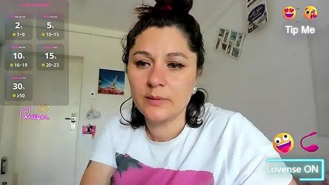 EVELYNA88 online show from July 15, 2026, 11:17 am