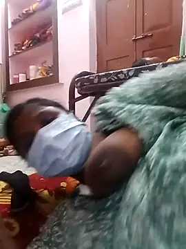 Snapshot of tamilkaviya431 chatting on March 11, 2026, 6:46 pm tamilkaviya431 online show from March 11, 2026, 6:46 pm