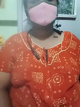 tamilkaviya431 online show from July 18, 2026, 10:07 pm