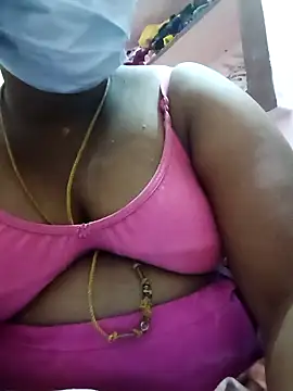 Snapshot of tamilkaviya431 chatting on March 6, 2026, 8:37 pm tamilkaviya431 online show from March 6, 2026, 8:37 pm