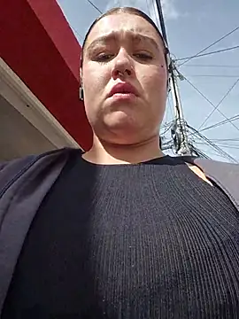 Snapshot of Freckless_ chatting on July 8, 2026, 1:56 pm Freckless online show from July 8, 2026, 1:56 pm