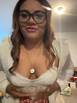 Snapshot of ludmila_x chatting on March 4, 2026, 2:08 am ludmila x online show from March 4, 2026, 2:08 am