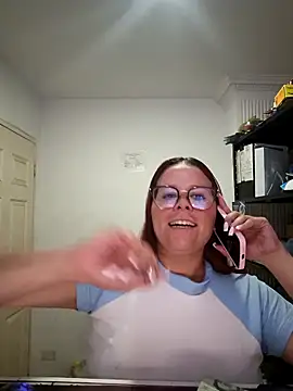 Snapshot of Blanquita_vip chatting on March 6, 2026, 12:44 pm Blanquita vip online show from March 6, 2026, 12:44 pm