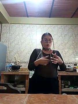 Snapshot of Blanquita_vip chatting on March 17, 2026, 10:02 pm Blanquita vip online show from March 17, 2026, 10:02 pm