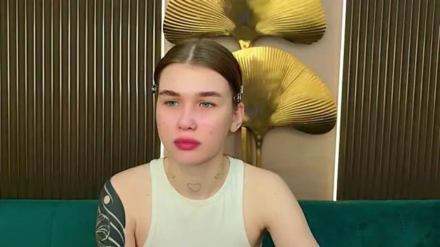 Hana Watt online show from March 17, 2026, 8:50 am