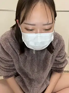 Snapshot of YUNA-66 chatting on April 3, 2026, 1:39 pm YUNA-66 online show from April 3, 2026, 1:39 pm