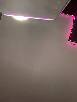 marinakisses online show from February 14, 2026, 9:04 pm