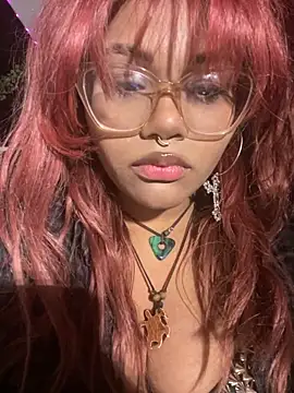 marinakisses online show from February 13, 2026, 11:27 pm