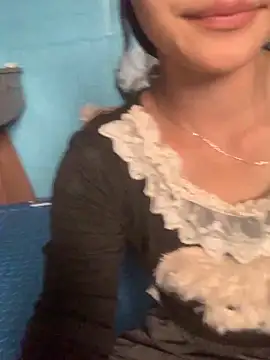 Snapshot of baeas-lan chatting on April 15, 2026, 10:32 am baeas-lan online show from April 15, 2026, 10:32 am