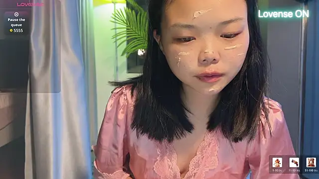 xiaosu22 online show from June 3, 2026, 9:19 pm