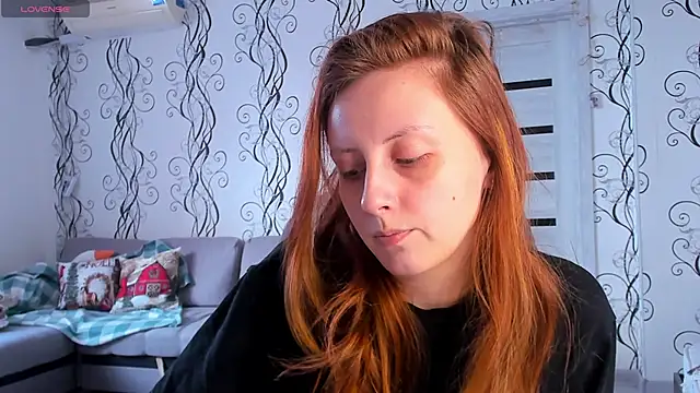 MadelinaJackson online show from February 19, 2026, 4:42 am