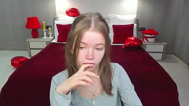 Snapshot of Violetta__Dreams chatting on March 10, 2026, 11:25 am Violetta Dreams online show from March 10, 2026, 11:25 am