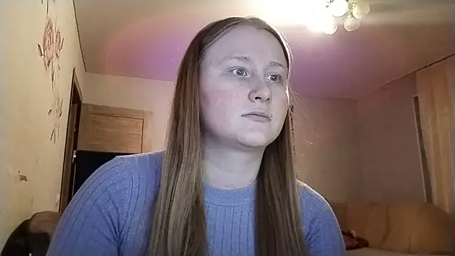 Snapshot of AnikaLipps chatting on April 10, 2026, 9:33 pm AnikaLipps online show from April 10, 2026, 9:33 pm