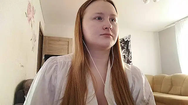 Snapshot of AnikaLipps chatting on March 4, 2026, 2:47 pm AnikaLipps online show from March 4, 2026, 2:47 pm