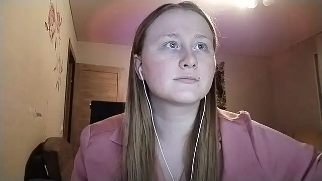 Snapshot of AnikaLipps chatting on April 6, 2026, 12:06 am AnikaLipps online show from April 6, 2026, 12:06 am