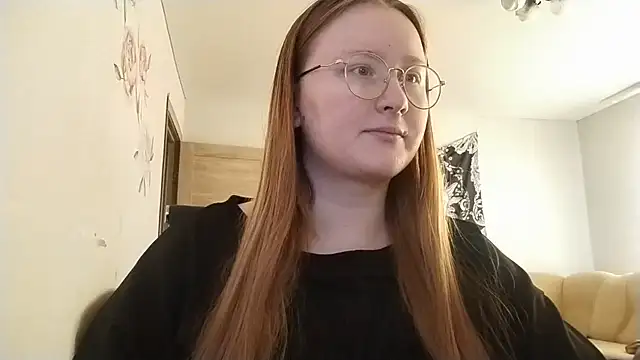 AnikaLipps online show from April 30, 2026, 11:50 am