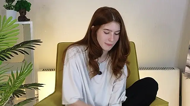 GwenRitson online show from February 14, 2026, 1:44 pm