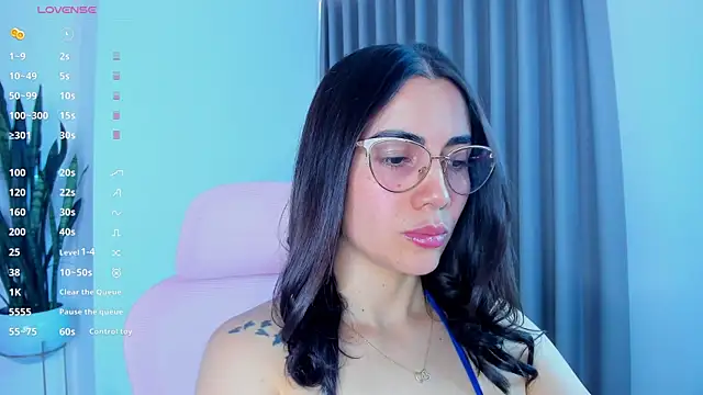 sara ospina22 online show from July 16, 2026, 10:07 pm