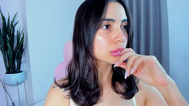 sara ospina22 online show from July 24, 2026, 8:16 pm