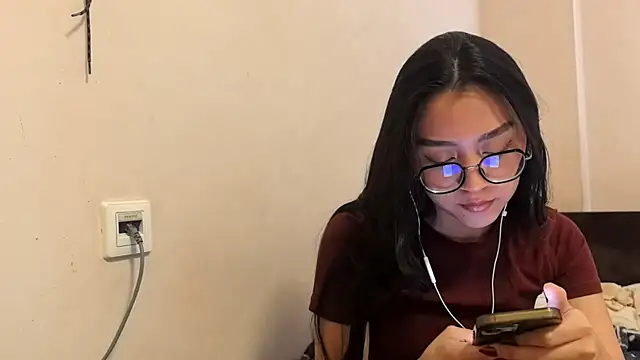 Snapshot of Stefania65 chatting on April 15, 2026, 3:27 pm Stefania65 online show from April 15, 2026, 3:27 pm