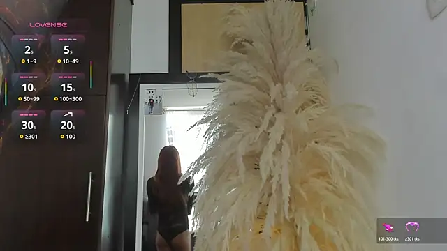 alisoondrean  online show from June 3, 2026, 2:18 pm