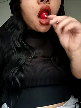 Avelisse online show from February 17, 2026, 9:12 pm