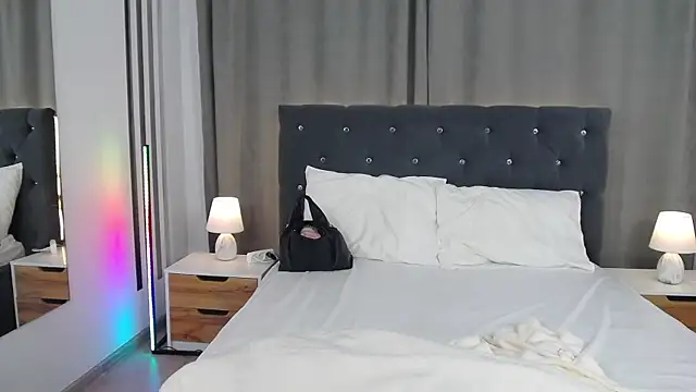 VikkyVonn online show from June 24, 2026, 10:36 am