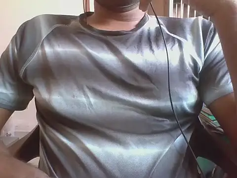 0BANANABANANA0 online show from February 16, 2026, 12:04 pm