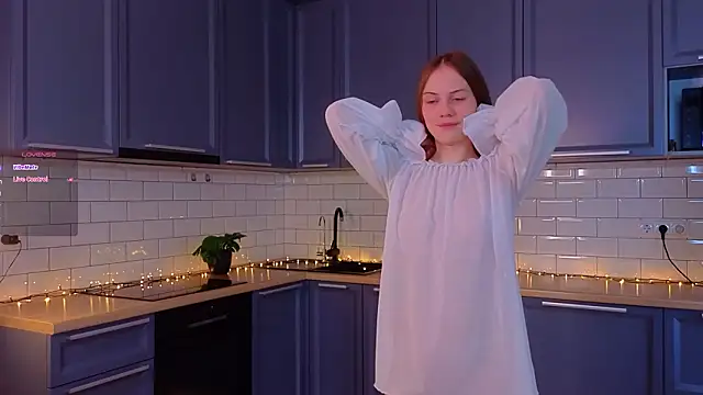 Snapshot of Crystal_Diva chatting on March 7, 2026, 5:47 am Crystal Diva online show from March 7, 2026, 5:47 am