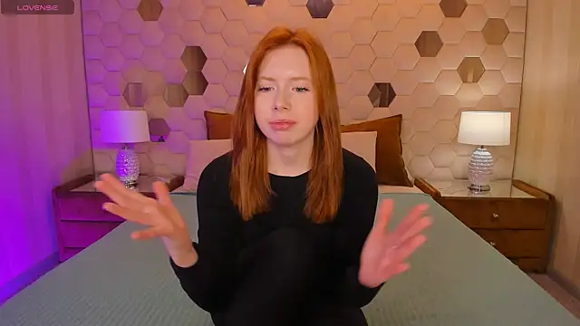 Snapshot of StellaBev chatting on March 11, 2026, 8:08 am StellaBev online show from March 11, 2026, 8:08 am