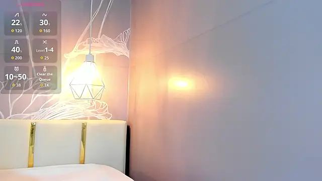 Snapshot of emily_cute4u chatting on April 6, 2026, 11:28 pm emily cute4u online show from April 6, 2026, 11:28 pm